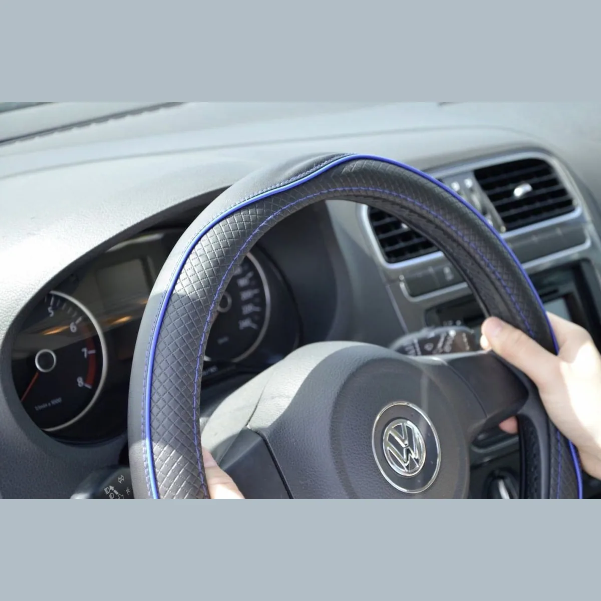 Cartrend Lenkradhülle Performance, sportliches Design, einfacher Einbau, robuster Schutz 2