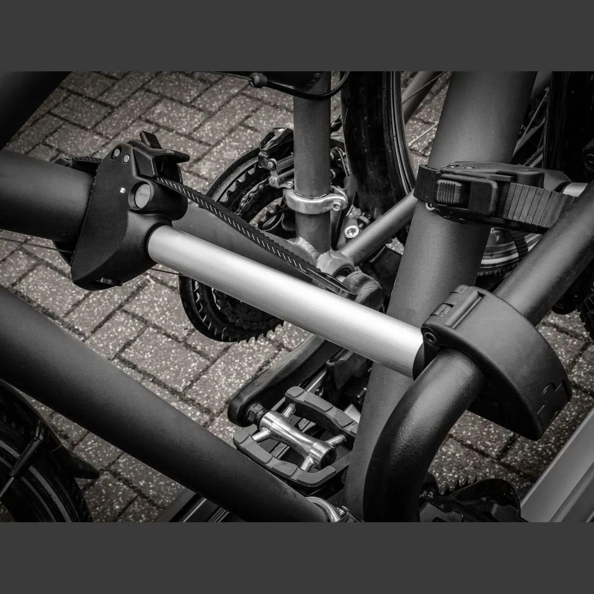 EUFAB Fahrradträger-Rahmenhalter, stabiler Halt für Ø 25+30mm Rohre, 2 Stück 3